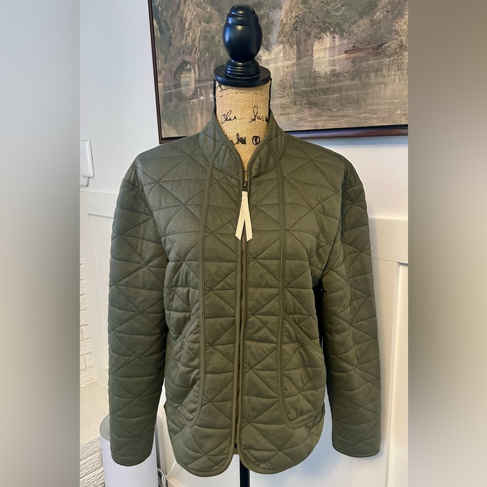 NWT Women’s Avalanche Quilted Full Front Zip Jacket Size L Large